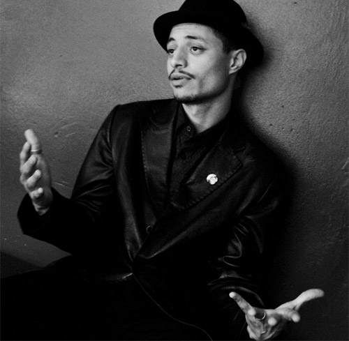 JOSÉ JAMES picture