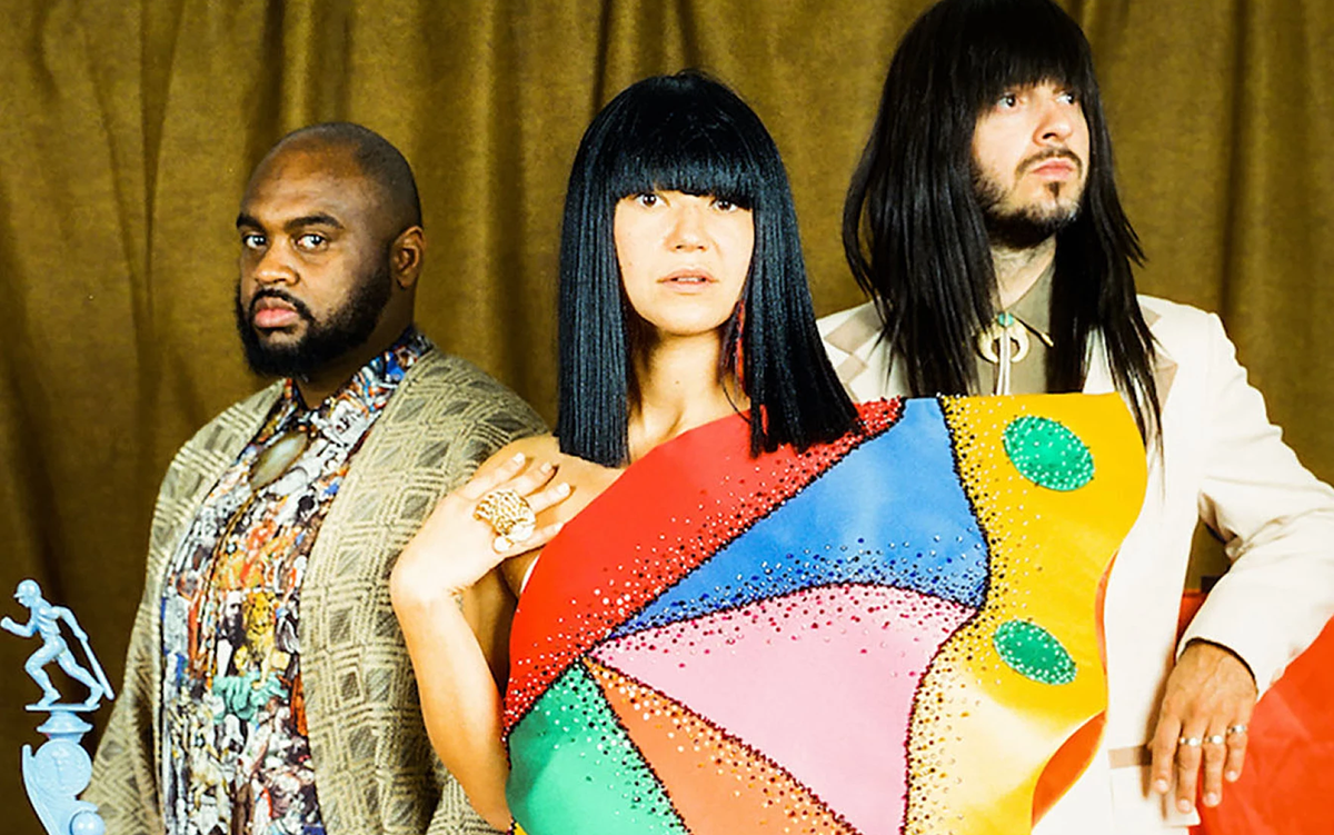 KHRUANGBIN picture